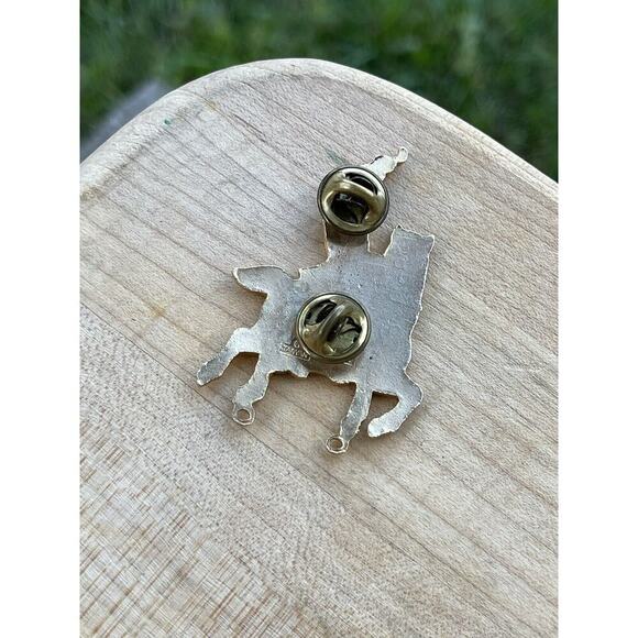 Lions Club Lapel Pin 1981 Horse 1-1/4" Vintage - Picture 2 of 4